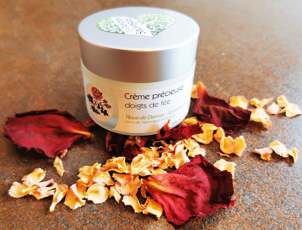 Crème précieuse pour la peau